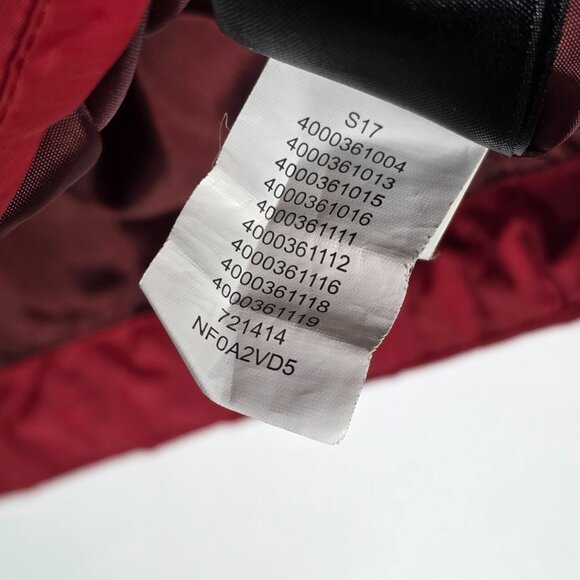 The North Face Resolve 2 Waterproof Mens Medium Long Sleeve Red Full Zip Jacket - Picture 7 of 9